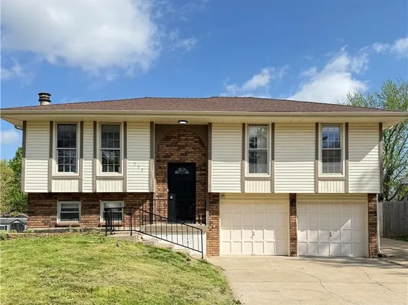 532 NE 98th Pl, Kansas City, MO 64155