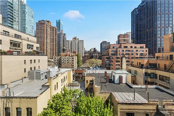 Rented by Weichert Manhattan Midtown | media 12