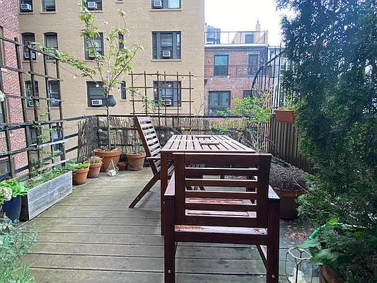 Rented by Compass | media 11