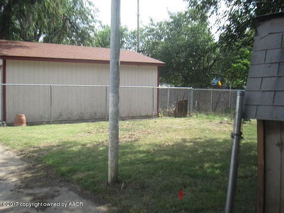 3rd image of 1115 Charles St