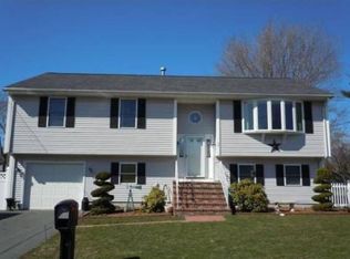 50 Daniel St, Fairhaven, MA 02719