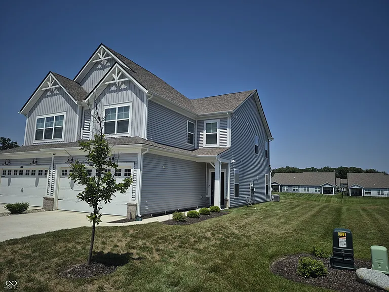 10608 Mangrove Dr — Photo 1