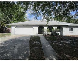 1st image of 1055 Camelot Way