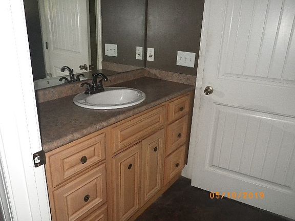 3rd image of 1523 N Plantation Dr