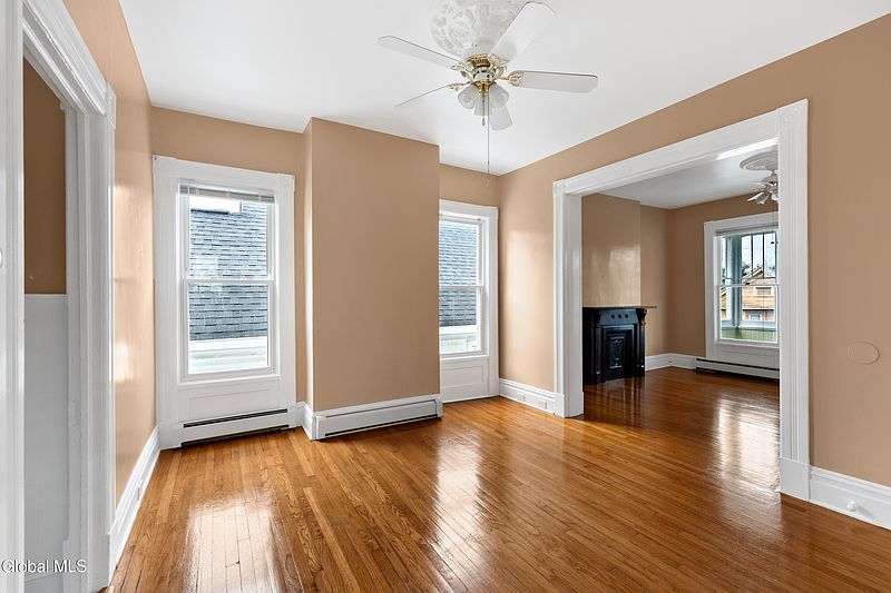2nd image of 30 Sheridan Avenue