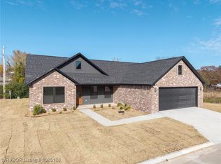 1014 Tatum Ln, Barling, AR 72923