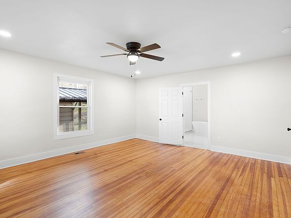 5th image of 117 W Winchester St #A