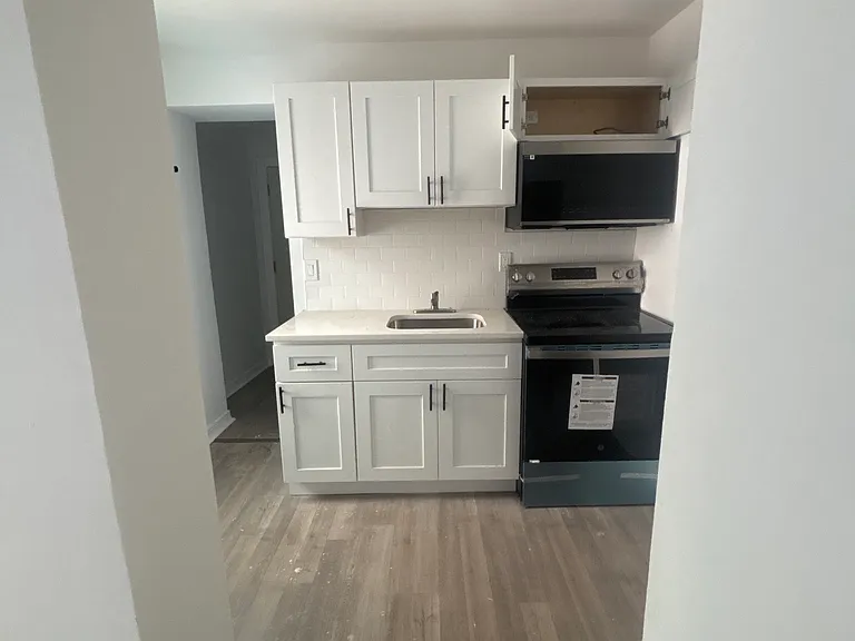 6412 Glenmore Ave #1 — Photo 5