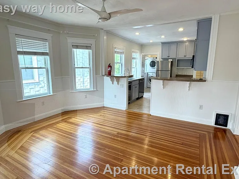 9 Ashland St — Photo 14