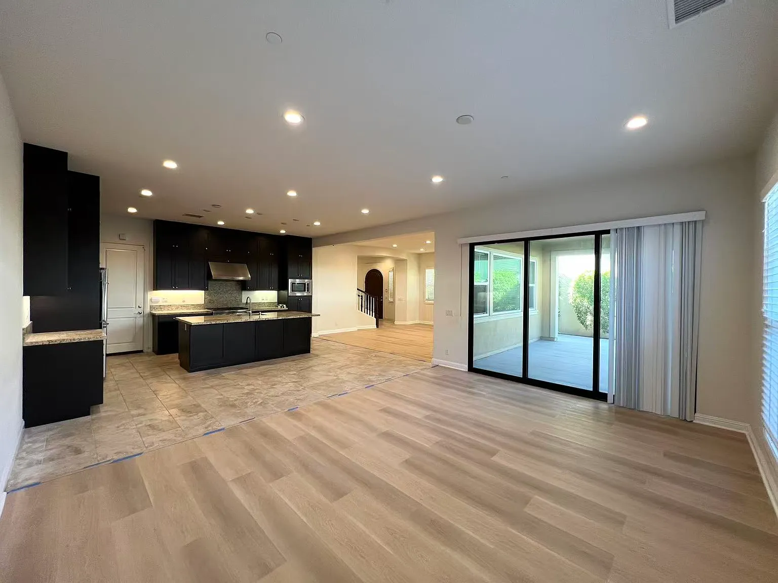 5 bed, 2895 sqft, $6,500 — Photo 4
