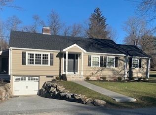 11 Westwind Rd, Andover, MA 01810