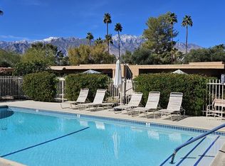 2424 Los Coyotes Dr, Palm Springs, CA 92264