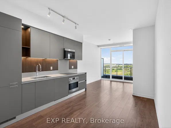 39 Mary St #1101, Barrie, ON L4N 1S9