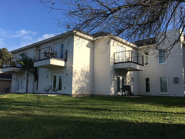611 Continental Dr #4 — Photo 4