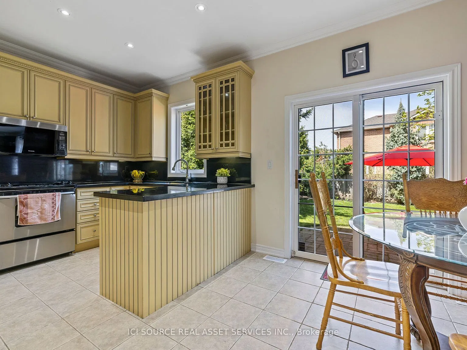 4 bed, $4,850 — Photo 4