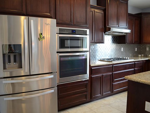 5th image of 4046 Wood Creek Ct