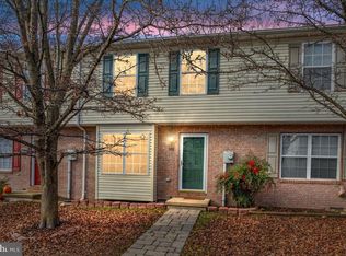 508 Ridgefield Ave, Stephens City, VA 22655