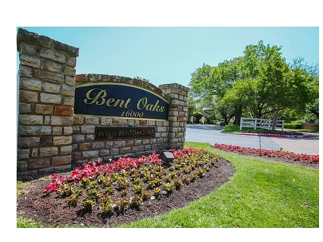 Front Entry - Bent Oaks Apartments