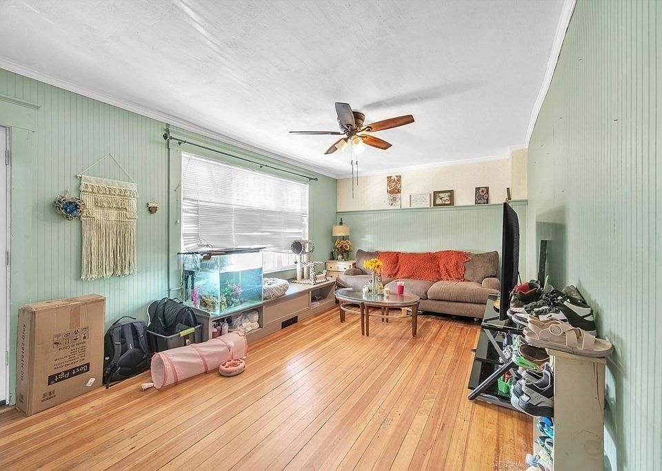 26 Frederick St, Westfield, MA 01085 MLS 73157619 Zillow