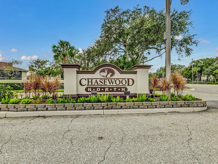 6485 Chasewood Dr #G — Photo 35