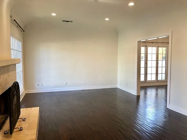 169 N Wetherly Dr — Photo 5