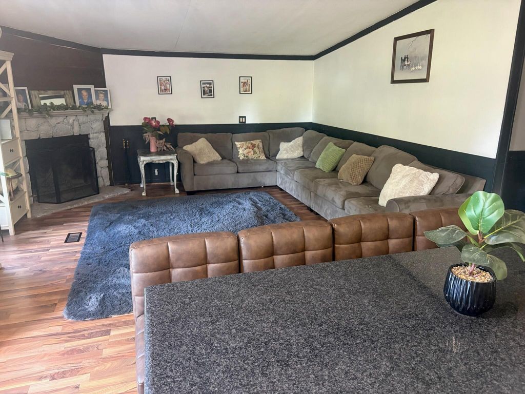 Apartment in Kent City - View 4