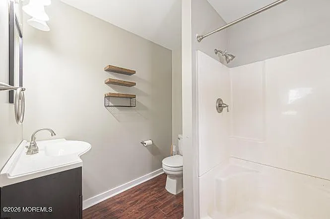 401 S Ash Ave — Photo 9