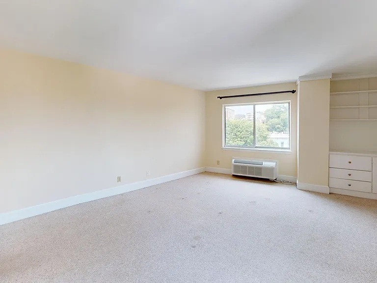 1825 T St NW #703 — Photo 3