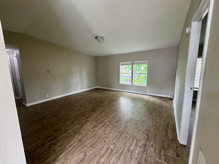 7616 Coach Park Dr — Photo 9