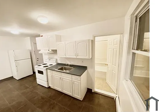 188 Walnut St #3 — Photo 1