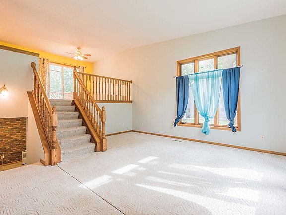 2nd image of 159 Green Briar Dr