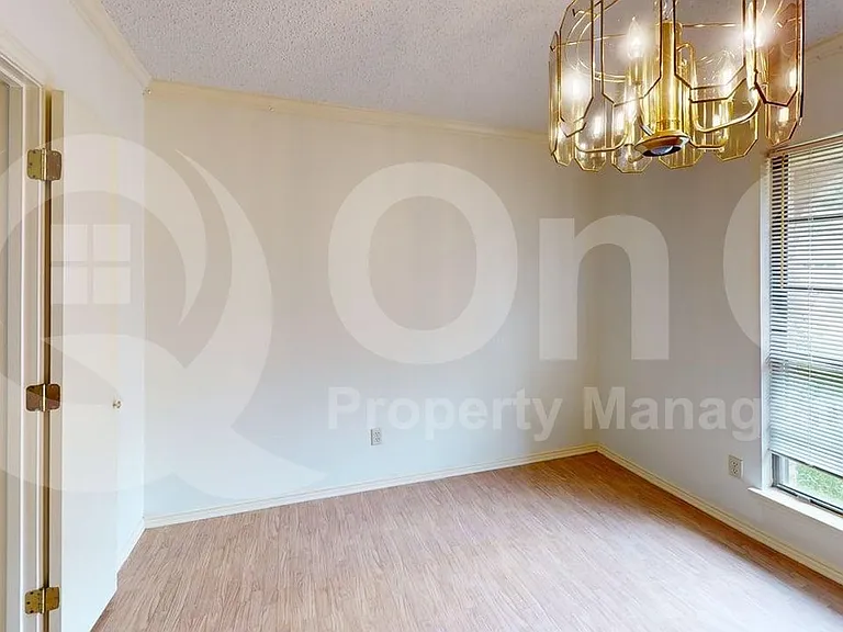 5511 Timber Green Dr — Photo 8