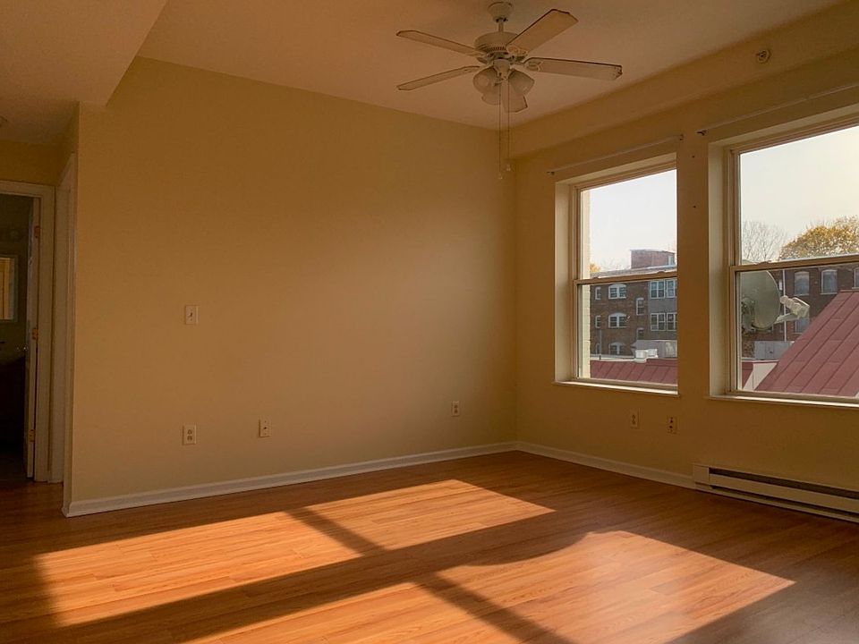 2nd image of 644-648 North St #6