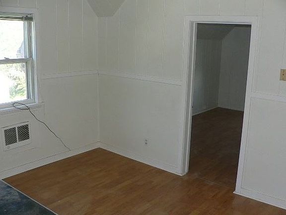 2nd image of 523 W Taylor Ave APT 4