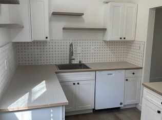 650 E Palm Canyon Dr APT 9, Palm Springs, CA 92264