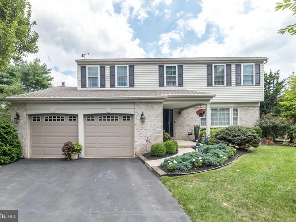 405 Militia Dr, Lansdale, PA 19446