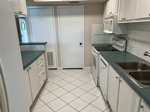 1130 N Lake Ave #A-308 — Photo 23