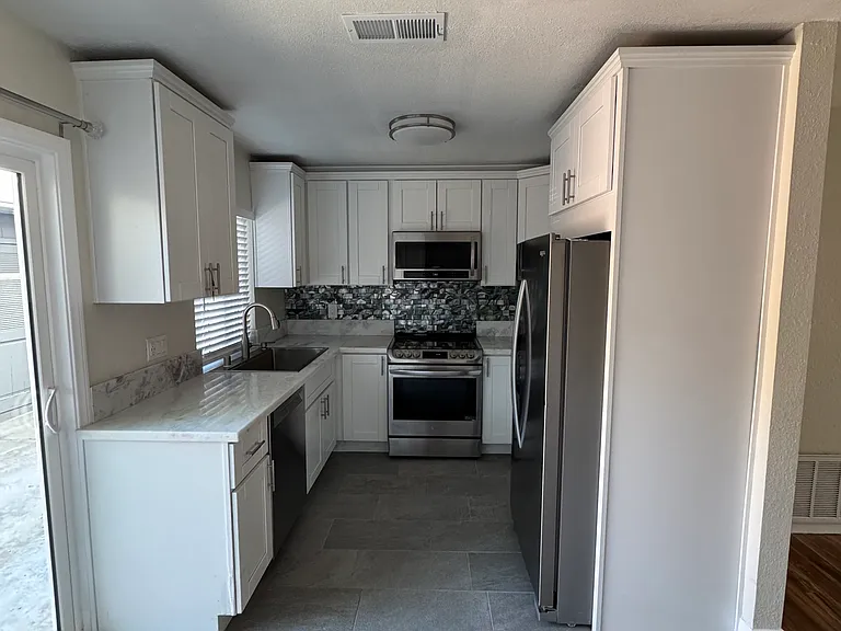 10628 Queen Jessica Ln — Photo 11