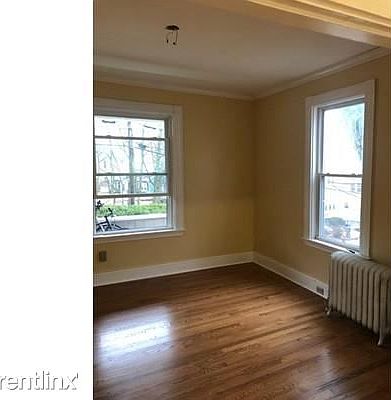 38 Dundee Rd. #1 Arlington Shared Unit Photo 2