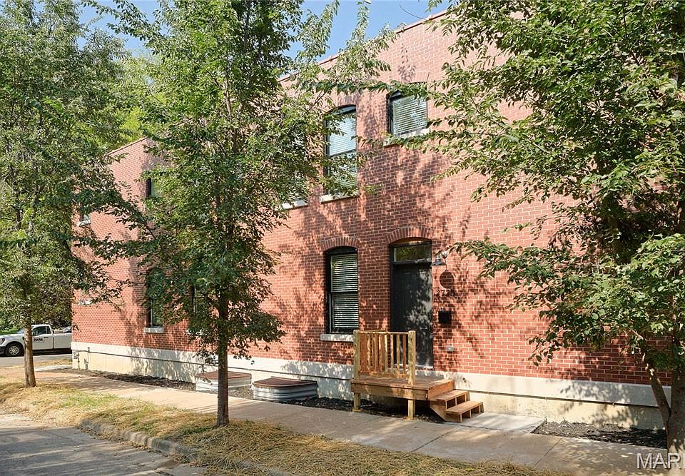 1st image of 2725 Salena St