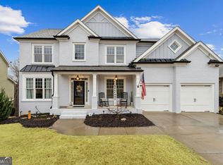 7506 Brookstone Cir, Flowery Branch, GA 30542