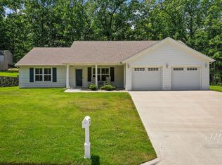 704 Deerfield Dr, Harrison, AR 72601