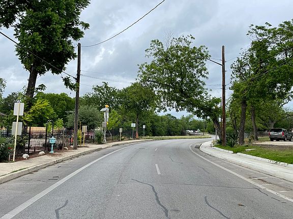 4th image of 308 W Malone Ave