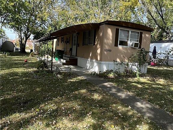 2nd image of 10999 Pomona St