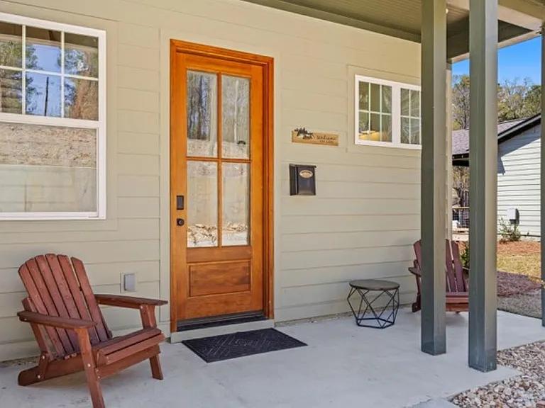 3284 Bay Pine Rd — Photo 3