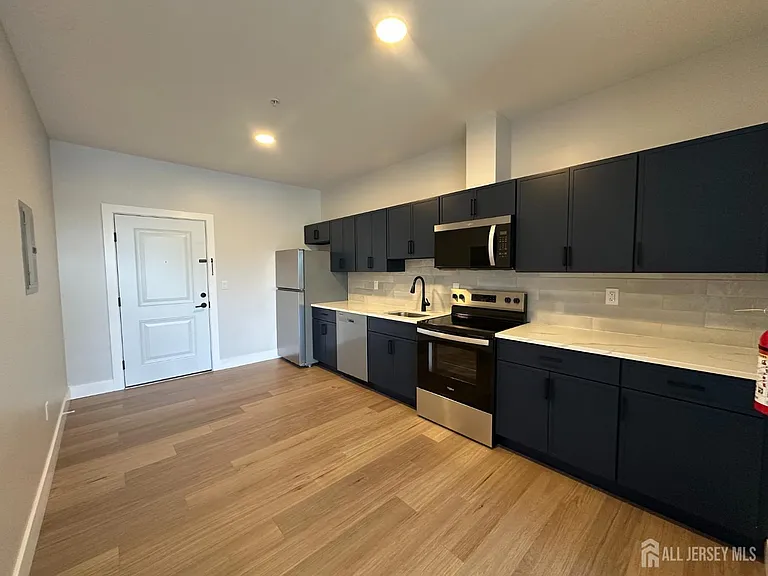 213 French St #5 — Photo 4