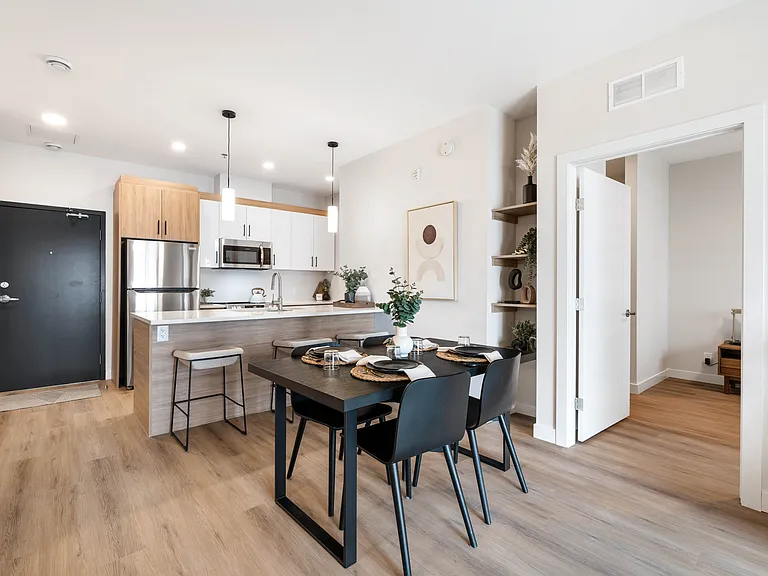 4067 Portage Ave — Photo 26