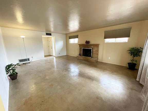 Living room + Fireplace