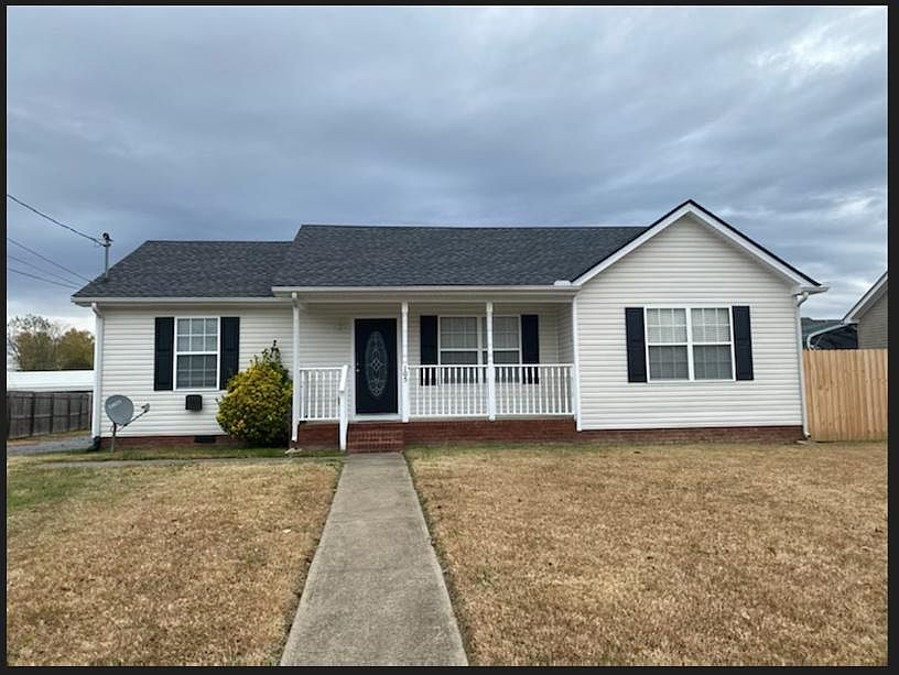 1st image of 105 Boardwalk Way