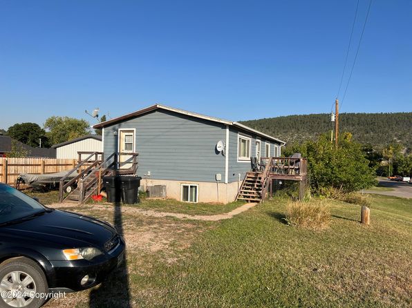 305 S 5th St, Sundance, WY 82729